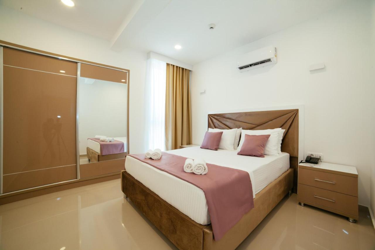 Hotel Ambiente Ulcinj Exterior photo